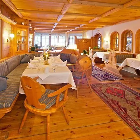 Schwanen Kaelberbronn 호텔 4*